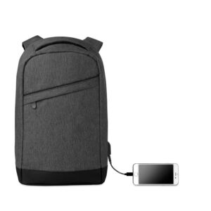 Rucksack aus zweifarbigem 600D-Polyester mit gepolstertem Schultergurt und großem Innenfach. Inklusive internem 13-Zoll-Laptopfach und USB-Ladekabel. Reißverschluss auf der Rückseite für besseren Schutz.-Schwarz-8719941011250-1